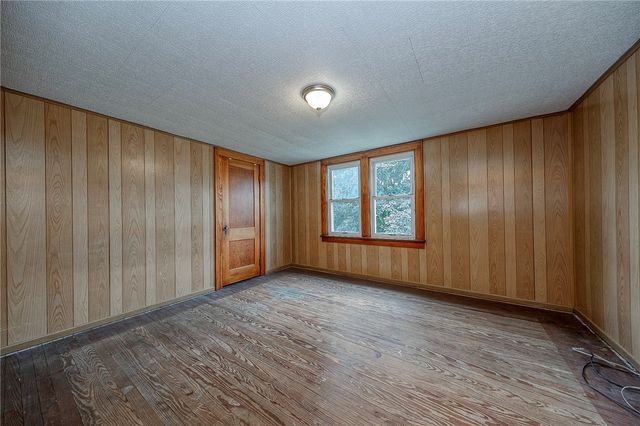 412 Old Zelienople Rd, Franklin Twp, PA 16117