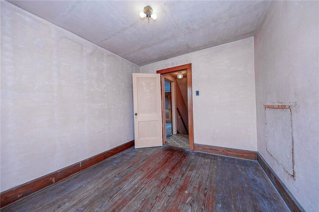 412 Old Zelienople Rd, Franklin Twp, PA 16117