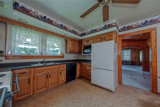 412 Old Zelienople Rd, Franklin Twp, PA 16117