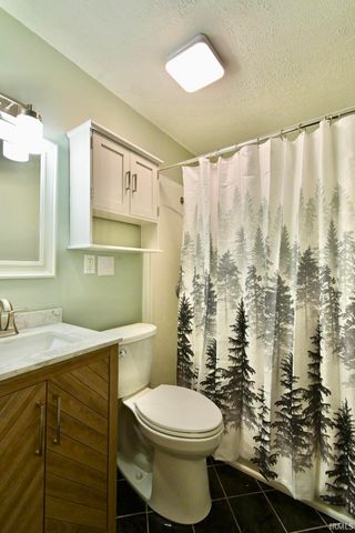 2420 Oxford Street, Lafayette, IN 47909