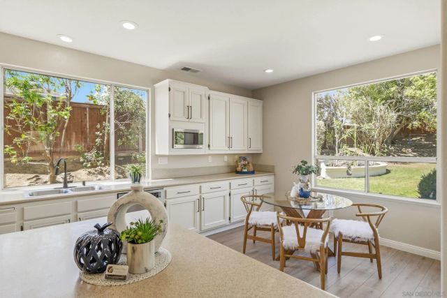 7304 Celata, San Diego, CA 92129