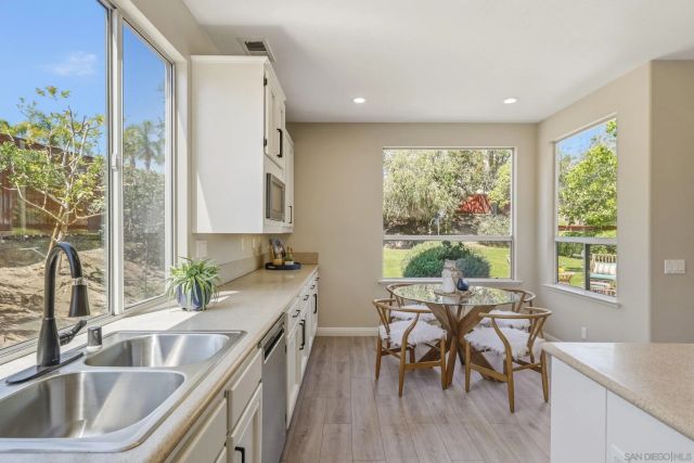 7304 Celata, San Diego, CA 92129