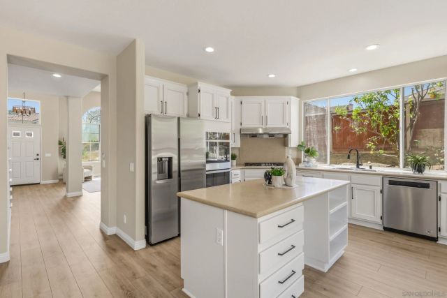 7304 Celata, San Diego, CA 92129
