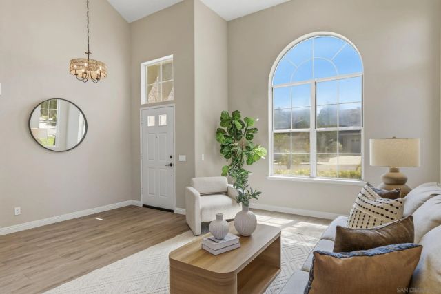 7304 Celata, San Diego, CA 92129