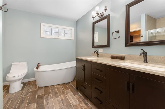 1701 J W Way, Saint Joseph, MI 49085