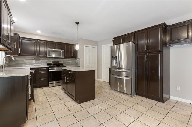 1701 J W Way, Saint Joseph, MI 49085