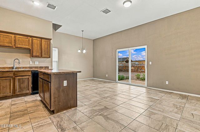 716 HC Gilbert Minjares Drive A, Socorro, TX 79927
