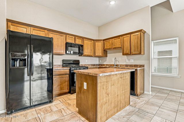 716 HC Gilbert Minjares Drive A, Socorro, TX 79927