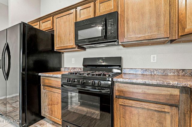 716 HC Gilbert Minjares Drive A, Socorro, TX 79927