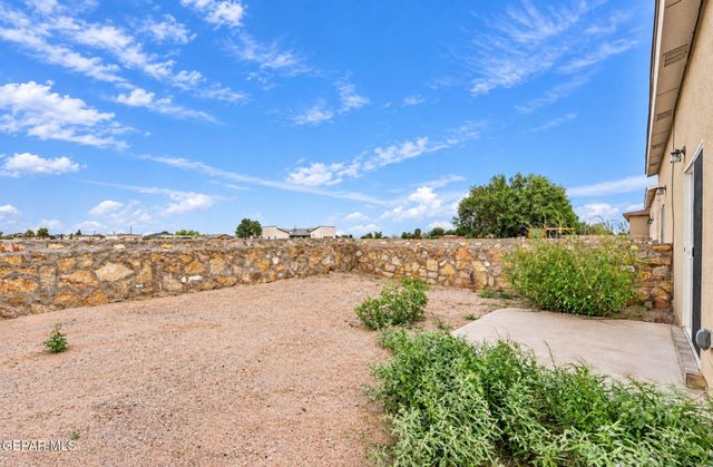 716 HC Gilbert Minjares Drive A, Socorro, TX 79927