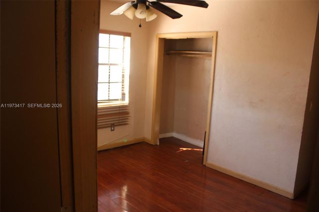 5940 NW 21st Ave, Miami, FL 33142