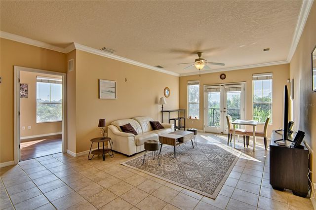 1185 SW 9TH ROAD 402, Gainesville, FL 32601