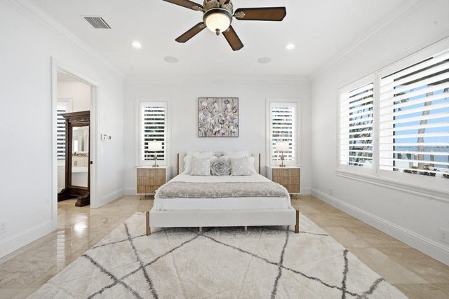 504 55 TH AVENUE, St Pete Beach, FL 33706
