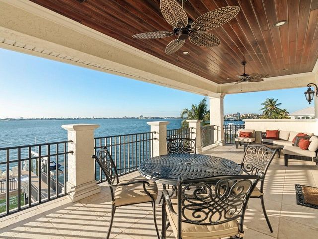 504 55 TH AVENUE, St Pete Beach, FL 33706