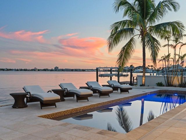 504 55 TH AVENUE, St Pete Beach, FL 33706