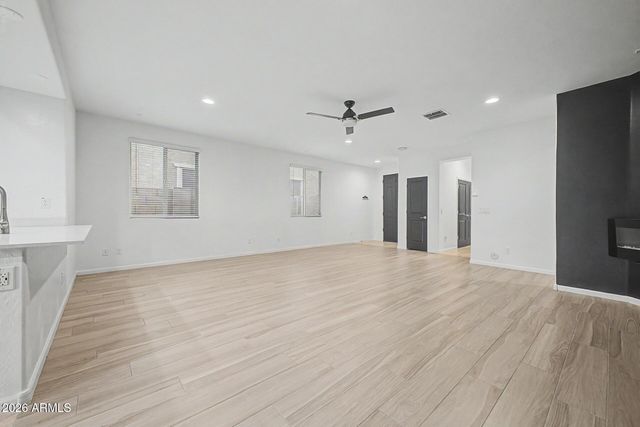 12431 W State Avenue, Glendale, AZ 85307