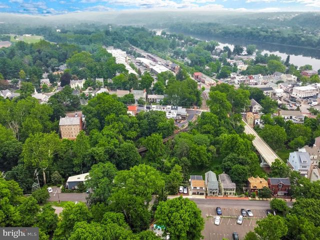 73 W MECHANIC ST, New Hope, PA 18938