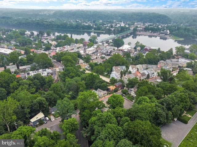 73 W MECHANIC ST, New Hope, PA 18938