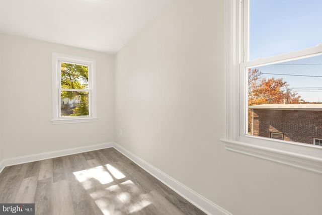 321 CRITTENDEN ST NW, Washington, DC 20011