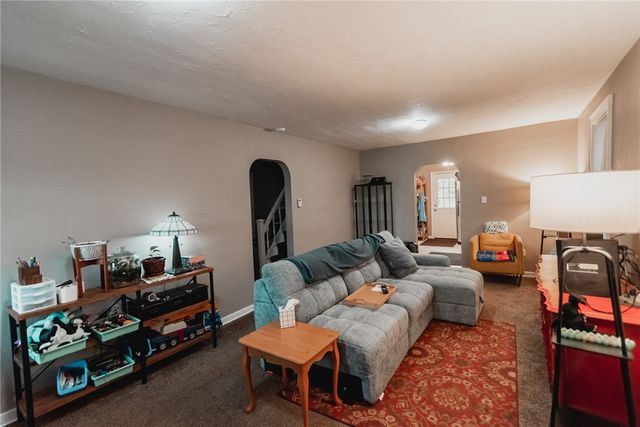 28 Lodge Street, Overbrook, PA 15227