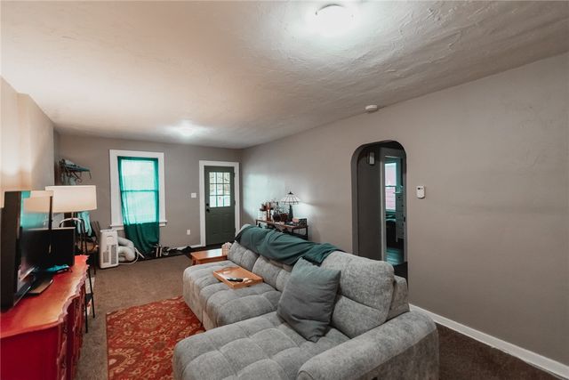 28 Lodge Street, Overbrook, PA 15227