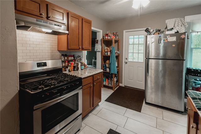 28 Lodge Street, Overbrook, PA 15227