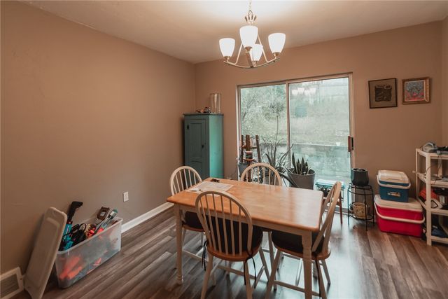 28 Lodge Street, Overbrook, PA 15227