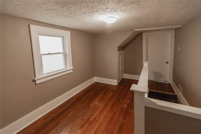 28 Lodge Street, Overbrook, PA 15227