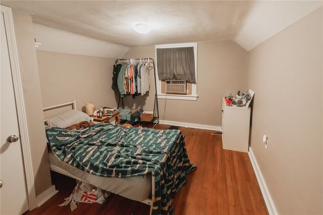 28 Lodge Street, Overbrook, PA 15227