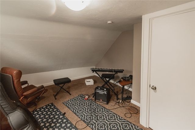 28 Lodge Street, Overbrook, PA 15227
