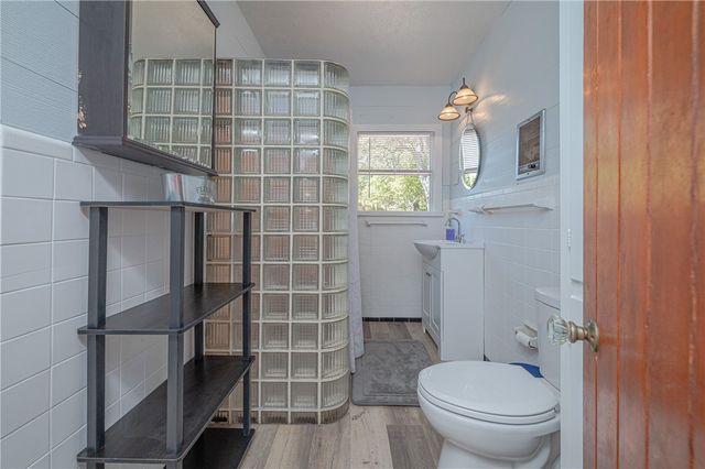 1604 Victoria Ave, Rockport, TX 78382