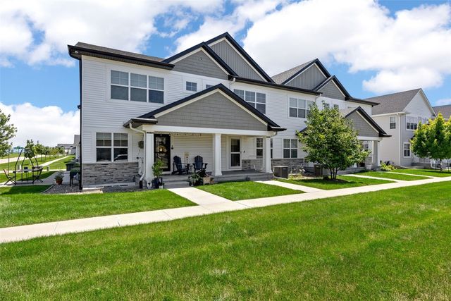 2494 Roycroft Dr., Marion, IA 52302