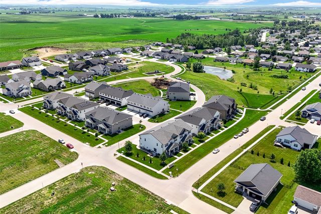2494 Roycroft Dr., Marion, IA 52302
