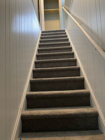 901 Van Buren Court, Vernon Hills, IL 60061