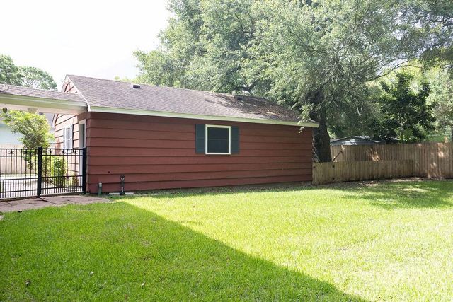 1314 Laurel Street, La Marque, TX 77568