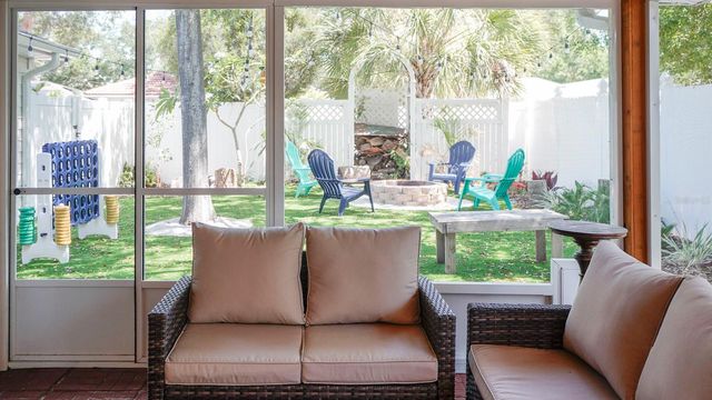 6445 2ND AVENUE S, St Petersburg, FL 33707