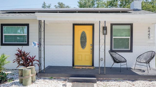 6445 2ND AVENUE S, St Petersburg, FL 33707