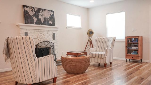 6445 2ND AVENUE S, St Petersburg, FL 33707