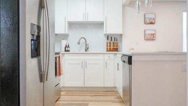 6445 2ND AVENUE S, St Petersburg, FL 33707