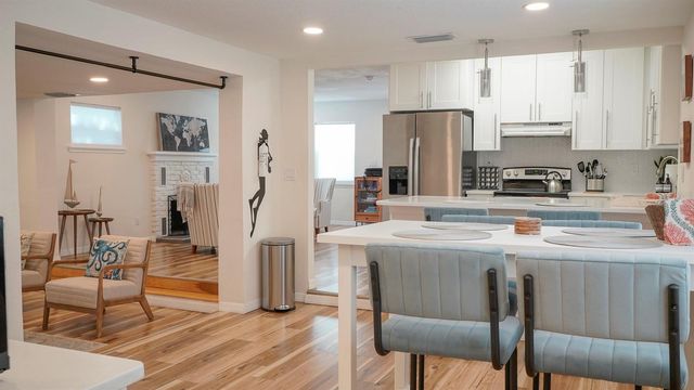 6445 2ND AVENUE S, St Petersburg, FL 33707