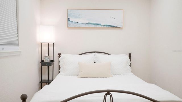 6445 2ND AVENUE S, St Petersburg, FL 33707