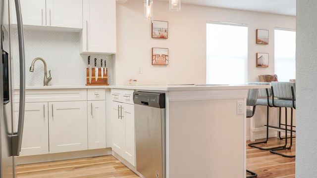 6445 2ND AVENUE S, St Petersburg, FL 33707