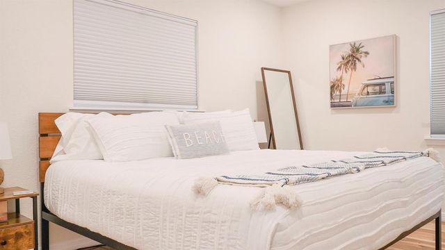 6445 2ND AVENUE S, St Petersburg, FL 33707