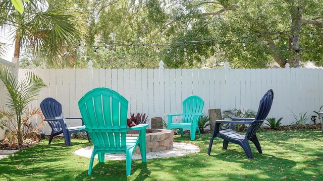 6445 2ND AVENUE S, St Petersburg, FL 33707