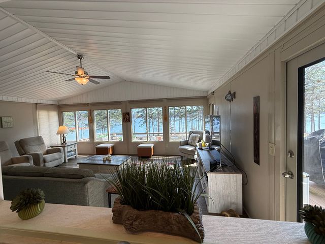 251 Bertha Allen Road, Westminster, SC 29693