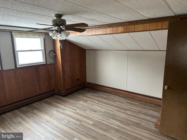 9 MAPLE, Quakertown, PA 18951
