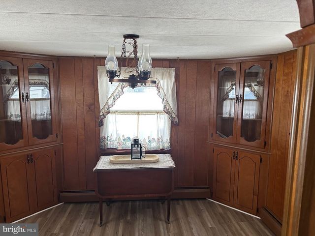 9 MAPLE, Quakertown, PA 18951