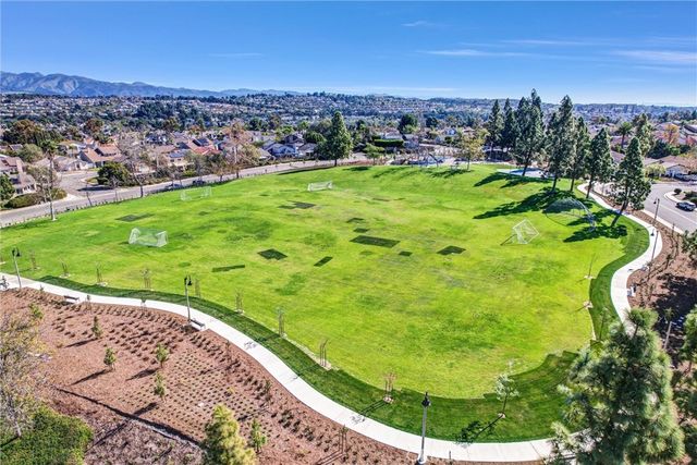 27562 Halcon, Mission Viejo, CA 92691