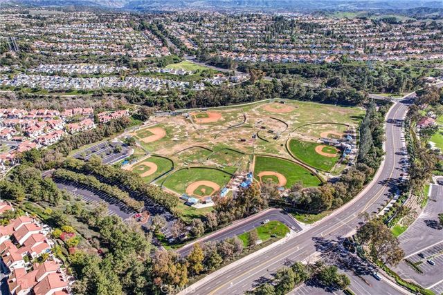 27562 Halcon, Mission Viejo, CA 92691