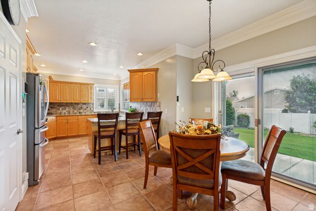 1911 W GRASSY KNOLL CT, Riverton, UT 84065